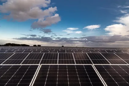Soltec logra reestructuración tras vender el 80% a DVC Partners y reduce deuda a 255 millones