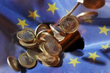 Empresas europeas manifiestan su «cauteloso respaldo» al pacto entre EEUU y la UE Empresas europeas manifiestan su «cauteloso respaldo» al pacto entre EEUU y la UE