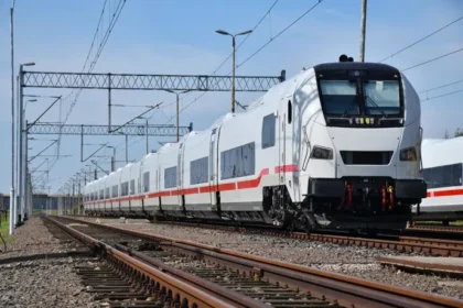 Las agencias de seguridad ferroviaria de Europa y Alemania aprueban el tren ‘Talgo 230’