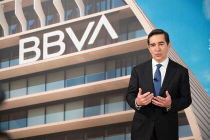 BBVA planea presentar su OPA sobre Sabadell el lunes, finalizando el 7 de octubre
