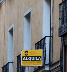 El costo del alquiler sube un 15,53% en agosto, según pisos.com
