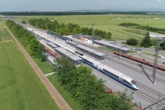 OHLA obtiene un contrato de 426 millones de euros para rehabilitar una línea de tren en República