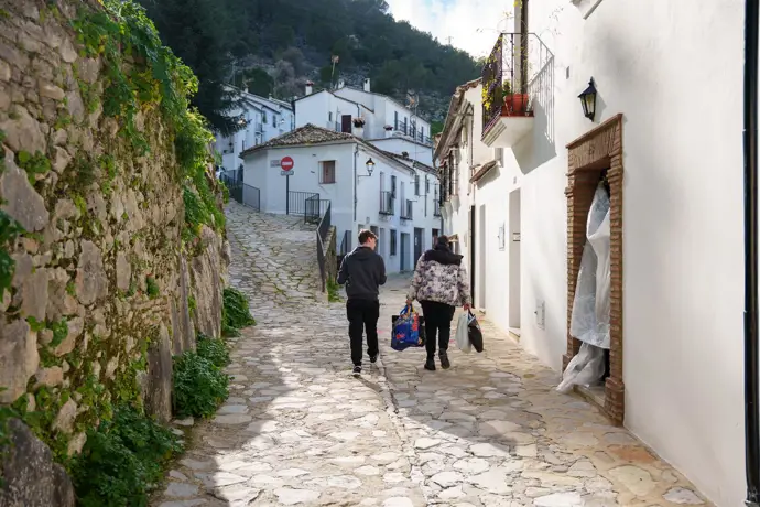 El Gobierno establece un tope a los precios de los hoteles en Grazalema y 13 municipios más por