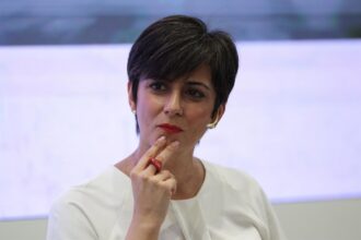 El Ejecutivo concede a Carme Trilla y Manuela Navarro la Orden del Mérito Civil por su defensa de